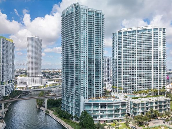 92 SW 3rd St 3512, Miami FL 33130