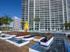 92 SW 3rd St 3512, Miami FL 33130