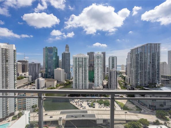 92 SW 3rd St 3512, Miami FL 33130
