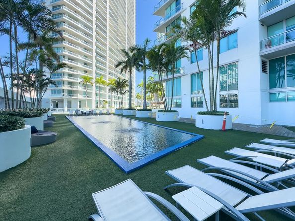 92 SW 3rd St 3512, Miami FL 33130