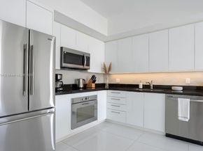 92 SW 3rd St 3512, Miami FL 33130