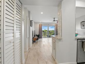 1831 NE 38th St 402, Oakland Park FL 33308
