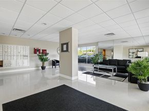 1831 NE 38th St 402, Oakland Park FL 33308