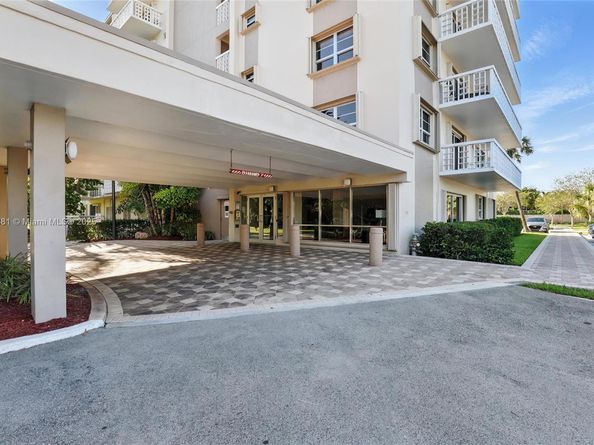 1831 NE 38th St 402, Oakland Park FL 33308