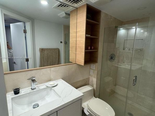 3610 Yacht Club Dr 713, Aventura FL 33180
