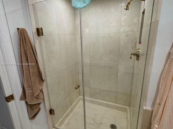 3610 Yacht Club Dr 713, Aventura FL 33180