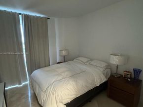 3610 Yacht Club Dr 713, Aventura FL 33180