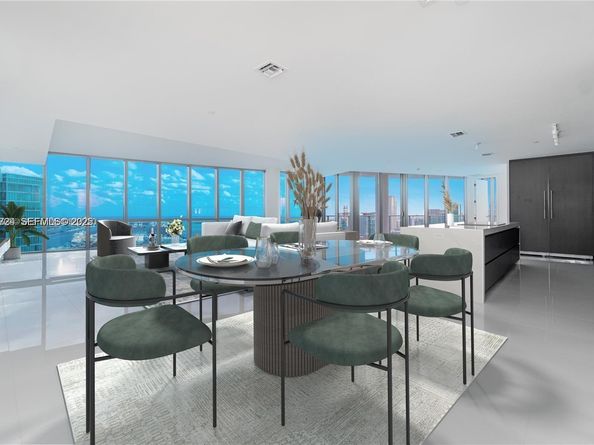 851 NE 1st Ave 4911, Miami FL 33132