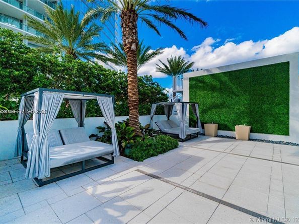 851 NE 1st Ave 4911, Miami FL 33132