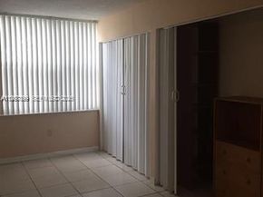 17890 W Dixie Hwy 106, North Miami Beach FL 33160