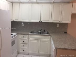 17890 W Dixie Hwy 106, North Miami Beach FL 33160