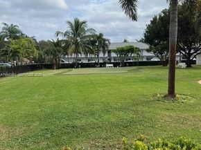 3 Westwood Ave 101E, Tequesta FL 33469