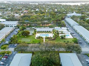 3 Westwood Ave 101E, Tequesta FL 33469