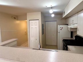 11185 SW 6th St 303, Pembroke Pines FL 33025