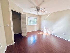 11185 SW 6th St 303, Pembroke Pines FL 33025