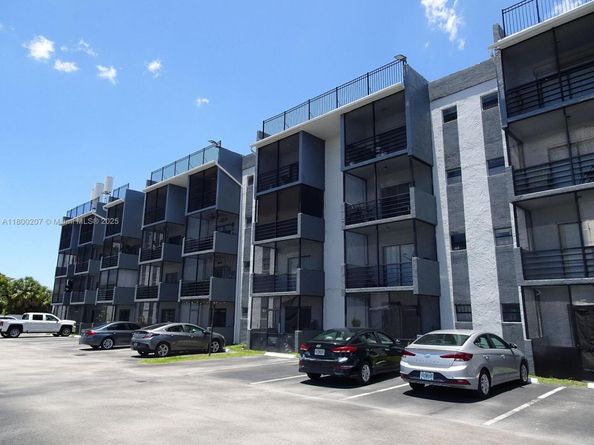 13500 NE 3rd Ct 217, North Miami FL 33161
