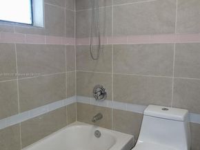 13500 NE 3rd Ct 217, North Miami FL 33161