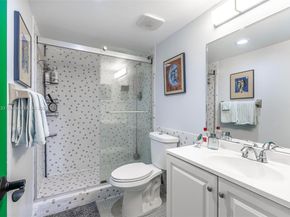 6923 Cypress Rd C12, Plantation FL 33317