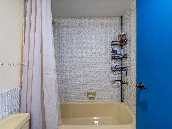 6923 Cypress Rd C12, Plantation FL 33317