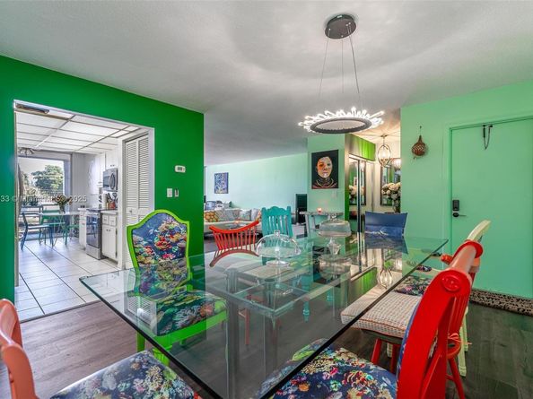 6923 Cypress Rd C12, Plantation FL 33317