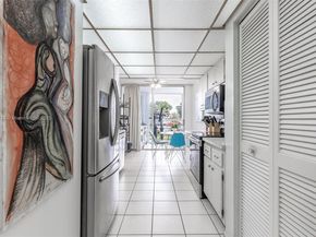 6923 Cypress Rd C12, Plantation FL 33317