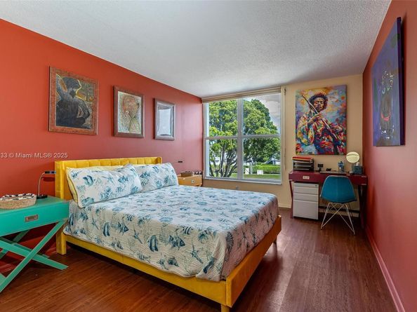 6923 Cypress Rd C12, Plantation FL 33317