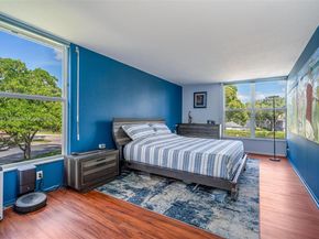 6923 Cypress Rd C12, Plantation FL 33317