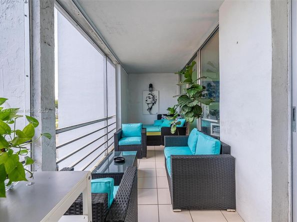 6923 Cypress Rd C12, Plantation FL 33317