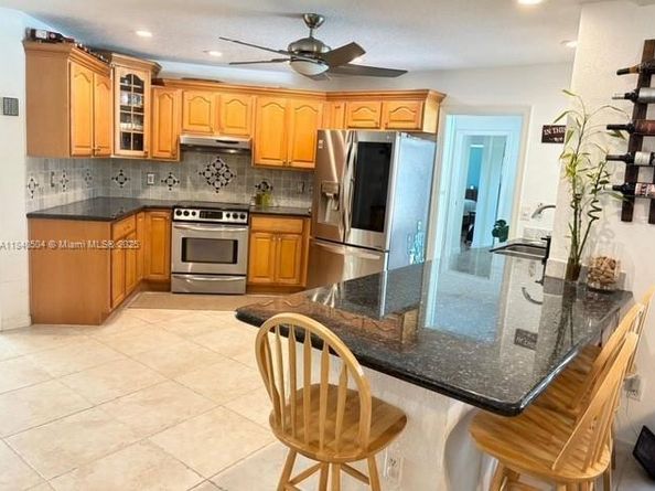 750 SW 158th Ter, Sunrise FL 33326