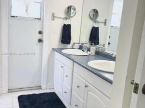 750 SW 158th Ter, Sunrise FL 33326