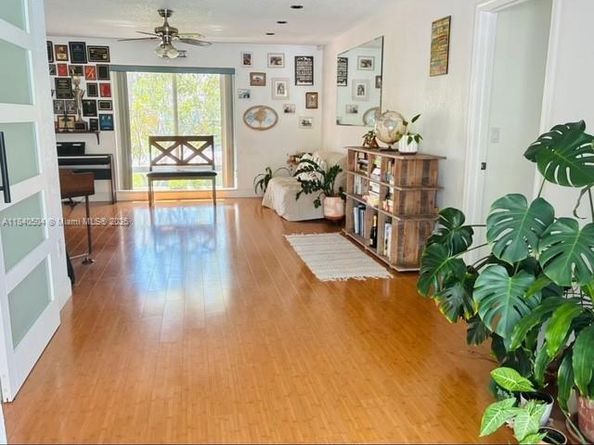 750 SW 158th Ter, Sunrise FL 33326