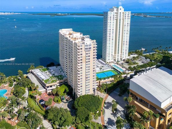 770 Claughton Island Dr 609, Miami FL 33131