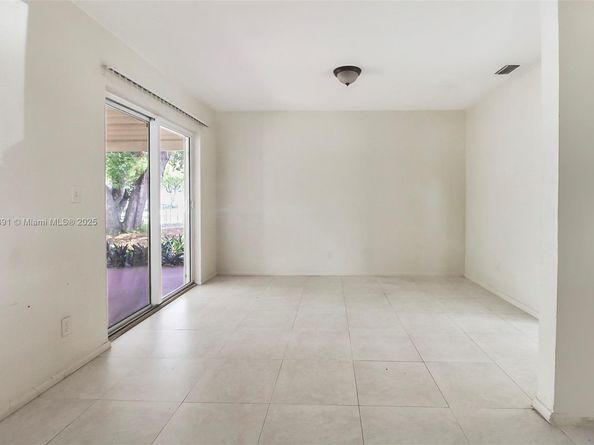 846 NW 10th Ave, Dania Beach FL 33004