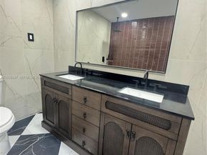 4360 NW 4th St, Plantation FL 33317