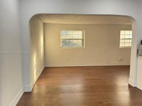 4360 NW 4th St, Plantation FL 33317