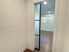 4360 NW 4th St, Plantation FL 33317