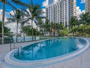 460 NE 28th St 704, Miami FL 33137