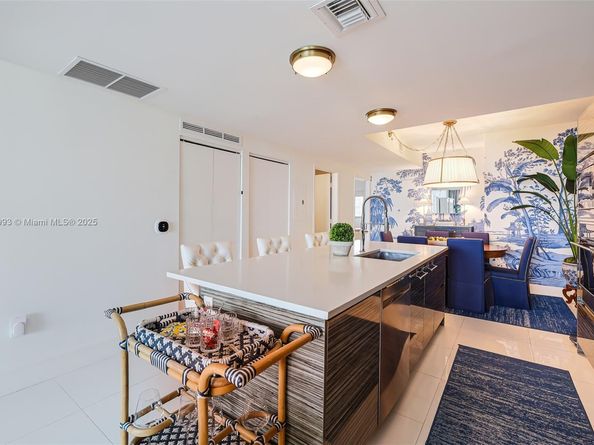 460 NE 28th St 704, Miami FL 33137