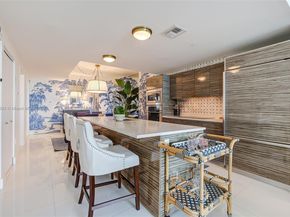 460 NE 28th St 704, Miami FL 33137