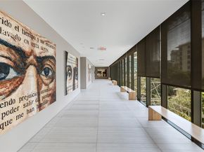 460 NE 28th St 704, Miami FL 33137