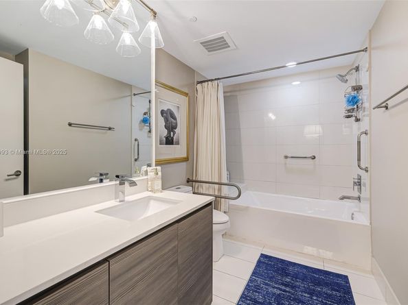 460 NE 28th St 704, Miami FL 33137