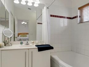 20865 NW 3rd Ln, Pembroke Pines FL 33029