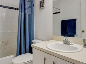 20865 NW 3rd Ln, Pembroke Pines FL 33029