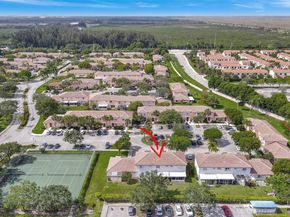 20865 NW 3rd Ln, Pembroke Pines FL 33029