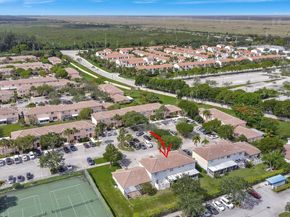 20865 NW 3rd Ln, Pembroke Pines FL 33029