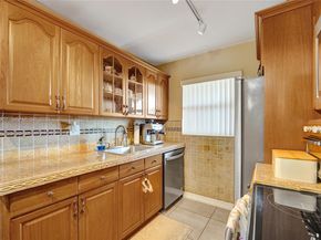 4111 Stirling Rd 502, Dania Beach FL 33314