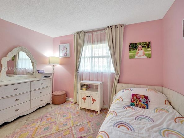 4111 Stirling Rd 502, Dania Beach FL 33314