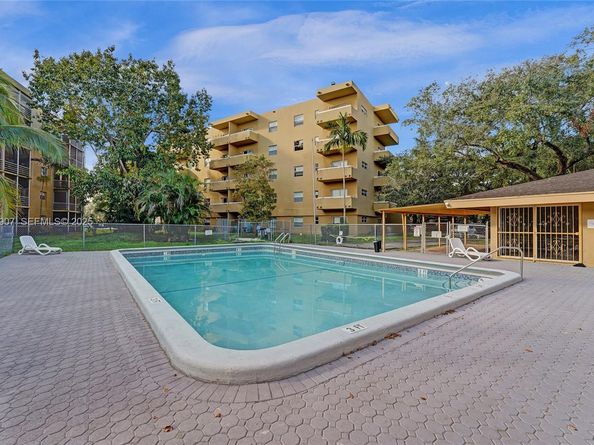 4111 Stirling Rd 502, Dania Beach FL 33314