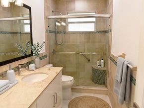 4501 Jefferson St, Hollywood FL 33021
