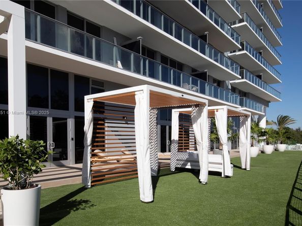 16385 Biscayne Blvd 2806, North Miami Beach FL 33160